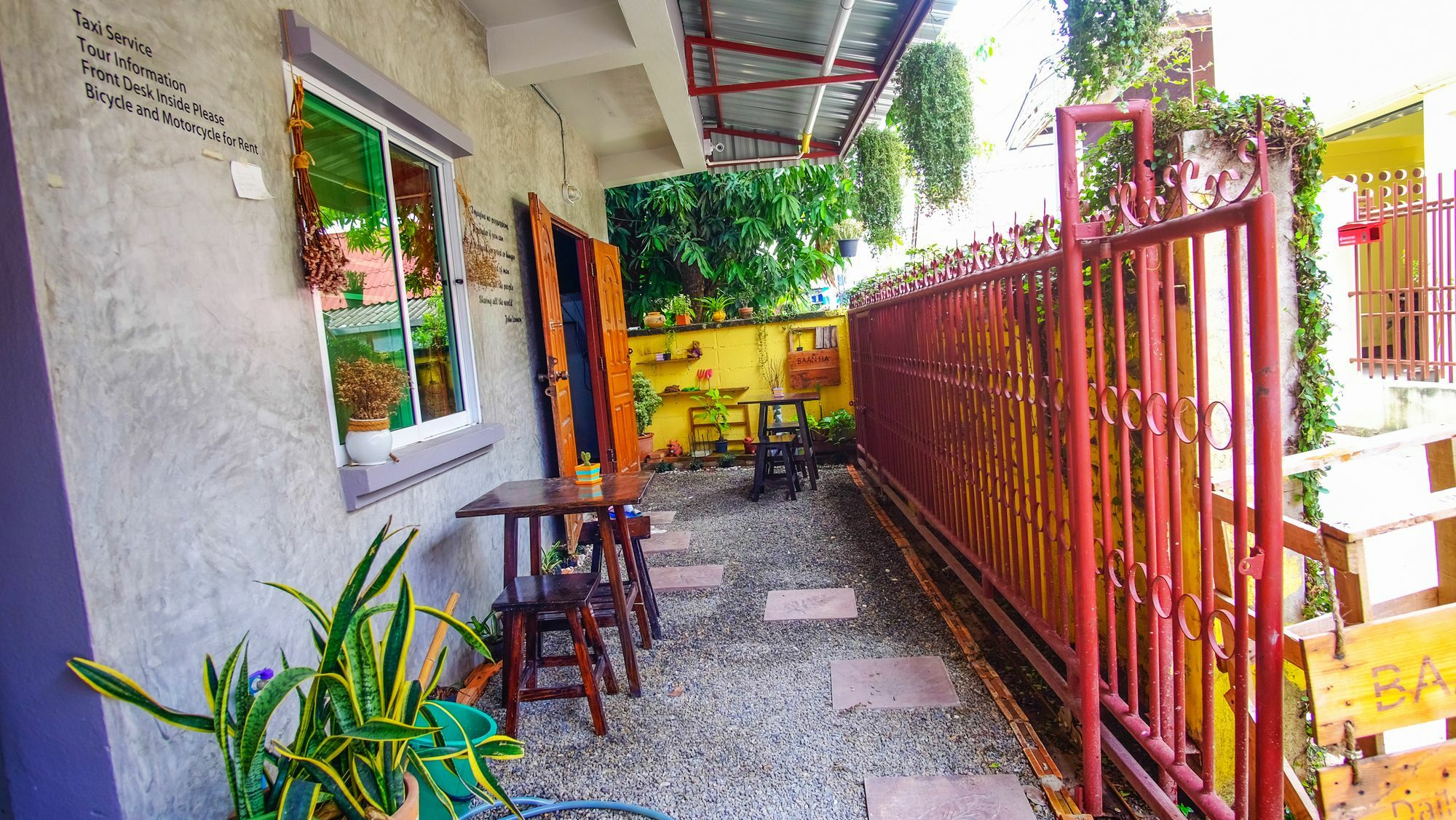 Baan Ha Guest House Chiang Mai Dış mekan fotoğraf